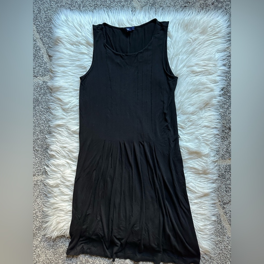 GAP pleated jersey dress